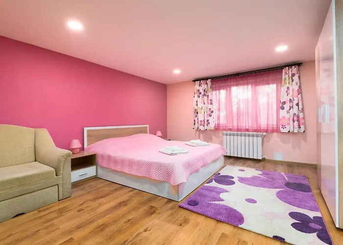 Serdika Round Tower Apartamento